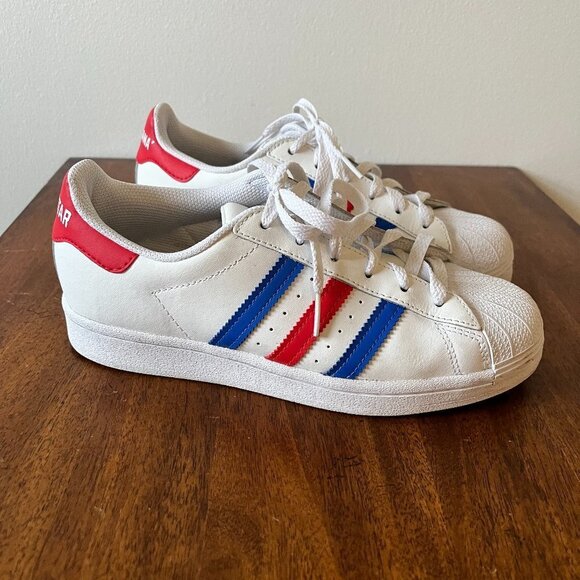 Adidas Americana vs. Superstar - Picture 1 of 14